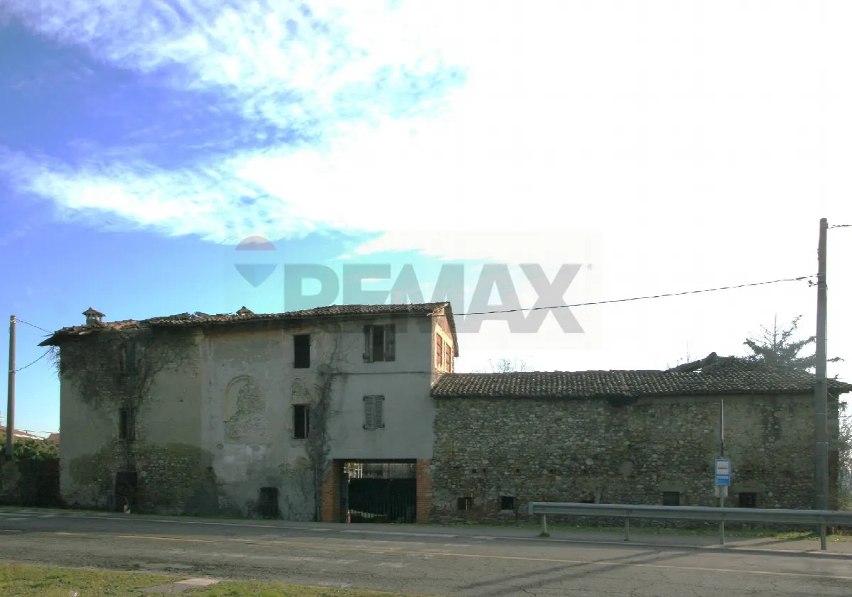 Rustico/Casale in vendita a Boltiere - foto 4
