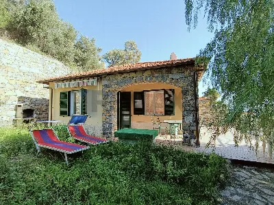 Casa Indipendente in vendita a Cipressa - foto 1