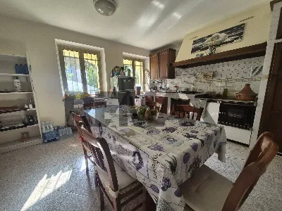 Casa Indipendente in vendita a Castellamon... - foto 2