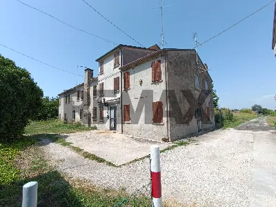 Rustico/Casale in vendita a Stienta - foto 2