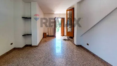 Casa Indipendente in vendita a Fara Filior... - foto 3