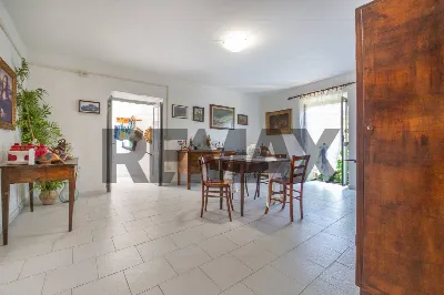 Casa Indipendente in vendita a Giuliano Te... - foto 1
