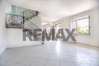 Villa a Canosa Sannita