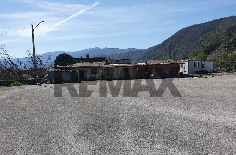 Casa Indipendente in vendita ad Avezzano - foto 1