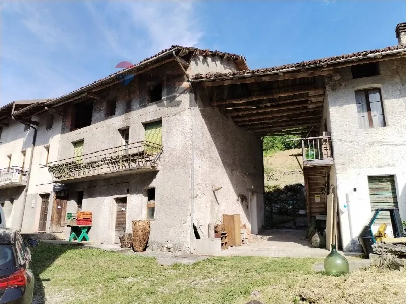 Casa Indipendente in vendita a Fonzaso - foto 1