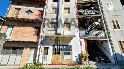 Casa Indipendente in vendita a Fonzaso - foto 2