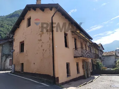 Casa Indipendente in vendita a Fonzaso - foto 1