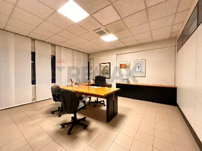 Ufficio in vendita a San Benedetto del Tro... - foto 2
