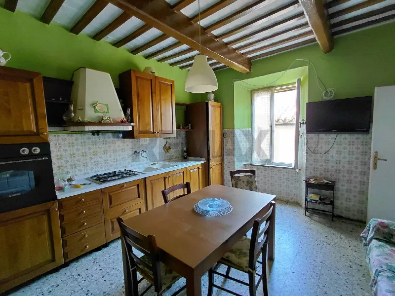 Casa Indipendente in vendita a Fabriano - foto 1
