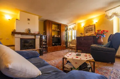 Casa Indipendente in vendita a Fabriano - foto 1