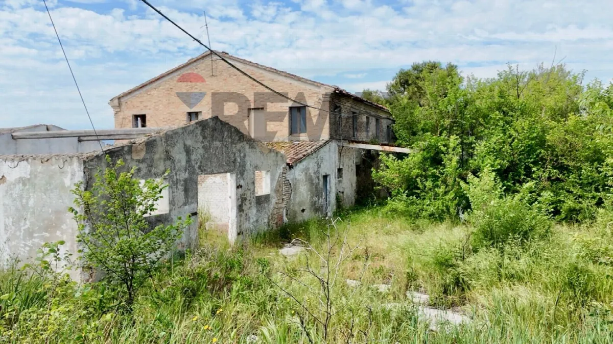 Rustico/Casale in vendita a Belvedere Ostrense - foto 2