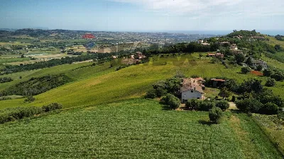 Rustico/Casale in vendita a Fermo - foto 1