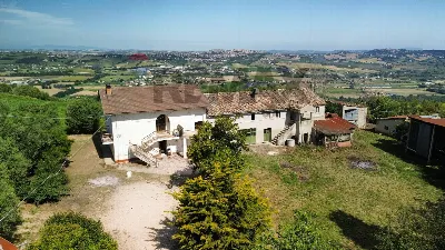 Rustico/Casale in vendita a Fermo - foto 2