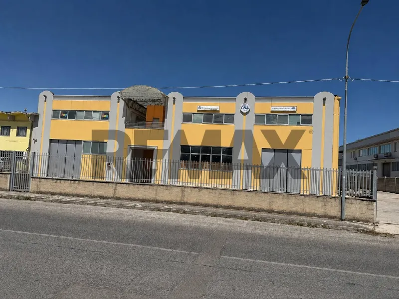 Ufficio in vendita a Falconara Marittima - foto 1