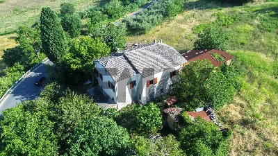 Rustico/Casale in vendita a Cingoli - foto 2