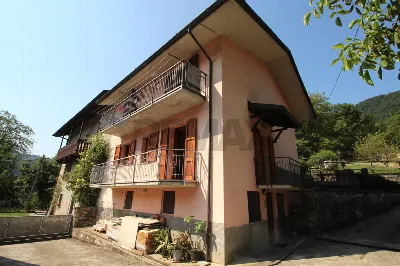 Casa Indipendente a Algua