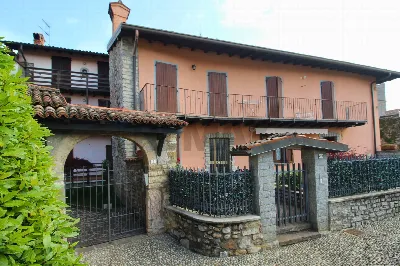 Casa Indipendente a Almenno San Salvatore