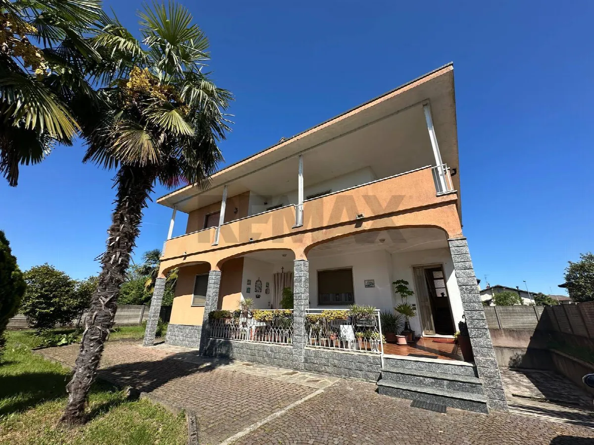 Casa Indipendente in vendita a Cerano - foto 2