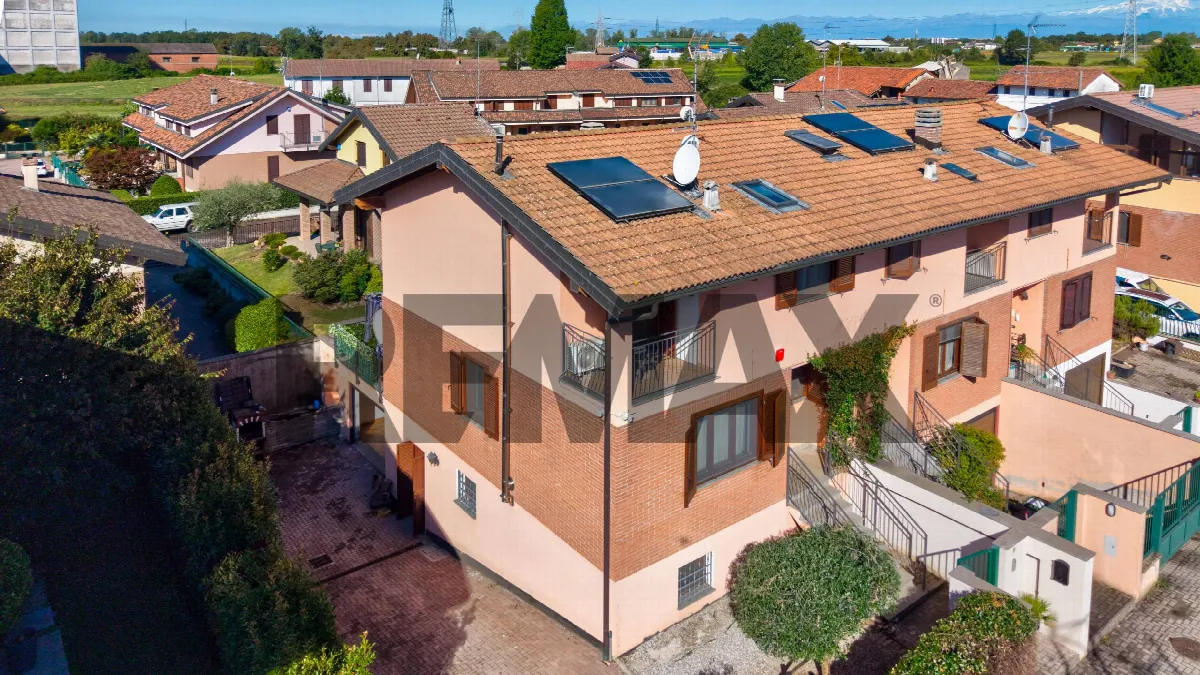 Villa in vendita a Novara, Bicocca, Cittadella, Villaggio Dalmazia, Torrion Quartara, Olengo - foto 2