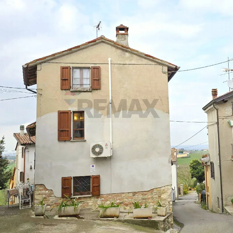 Casa Indipendente in vendita a Rovescala - foto 1