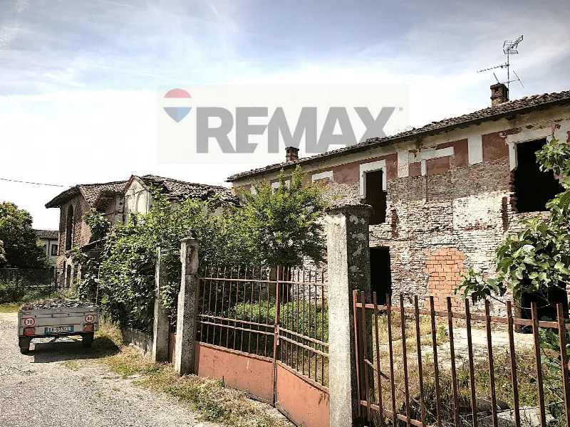 Rustico/Casale in vendita a Cava Manara - foto 1