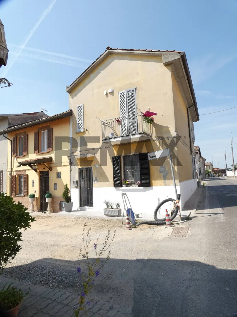 Casa Indipendente in vendita a Linarolo - foto 1
