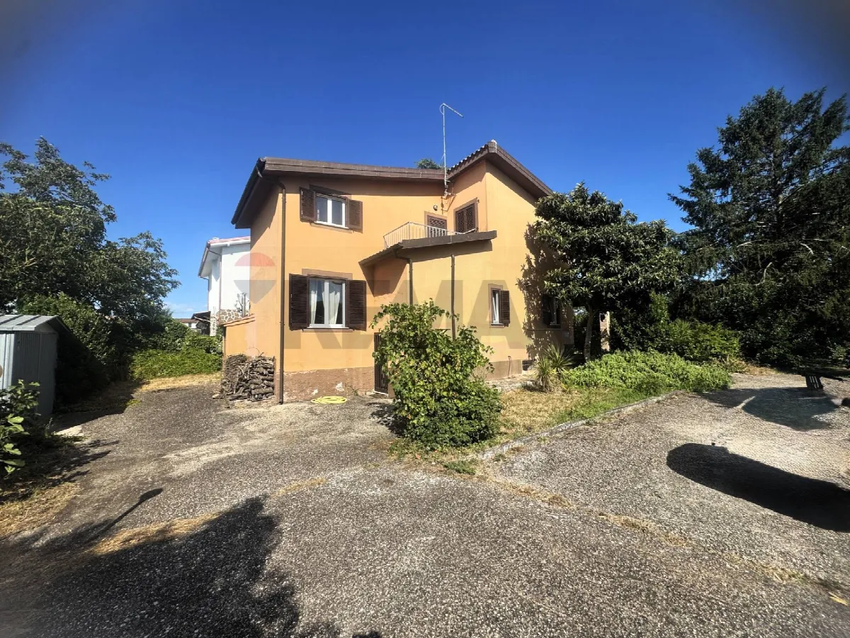 Villa in vendita a Mazzano Romano - foto 3
