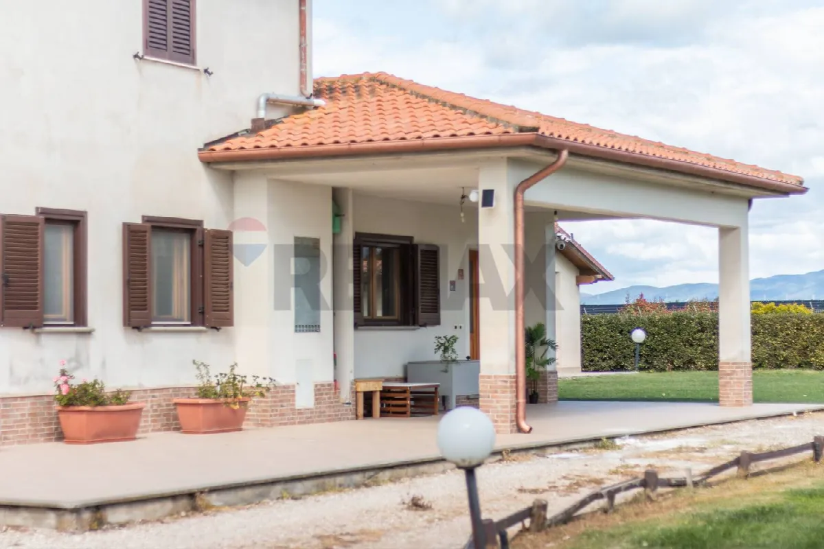 Casa Indipendente in vendita a Montalto di Castro - foto 4