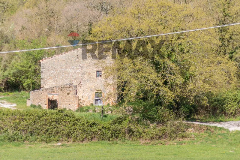 Rustico/Casale in vendita a Semproniano - foto 1