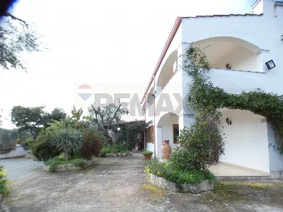 Casa Indipendente in vendita a Vieste - foto 2