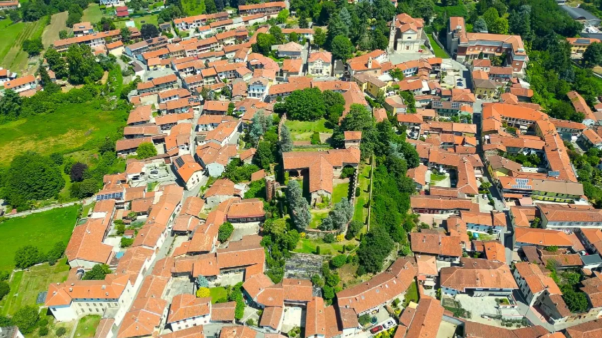 Palazzo/Stabile in vendita a Moncrivello - foto 2