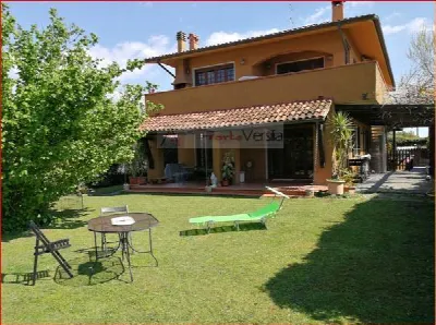 Villa in vendita a Forte dei Marmi - foto 1