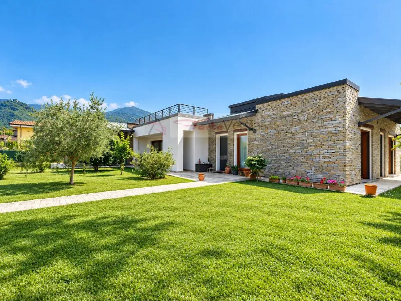 Villa in vendita a Montignoso - foto 1