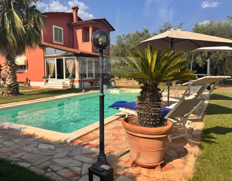 Villa in vendita a Seravezza - foto 4