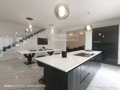 Villa in vendita a Pietrasanta - foto 1