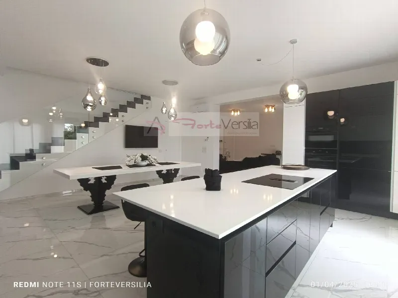 Villa in vendita a Pietrasanta - foto 1