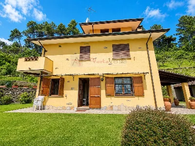 Villa in vendita a Pietrasanta - foto 1