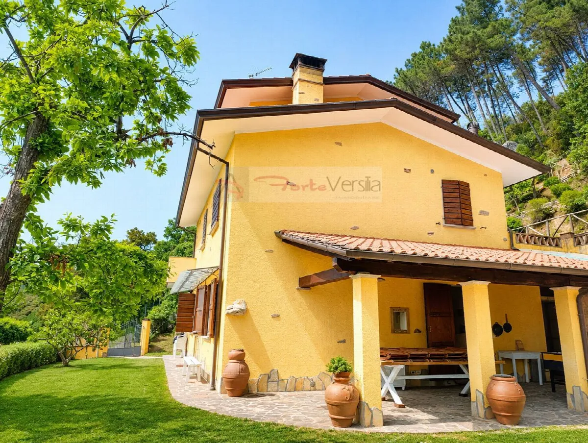 Villa in vendita a Pietrasanta - foto 2