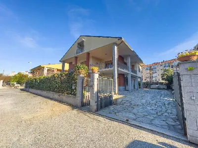 Villa in vendita a Orbassano - foto 1
