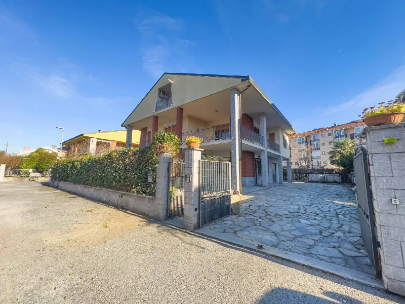 Villa in vendita a Orbassano - foto 1
