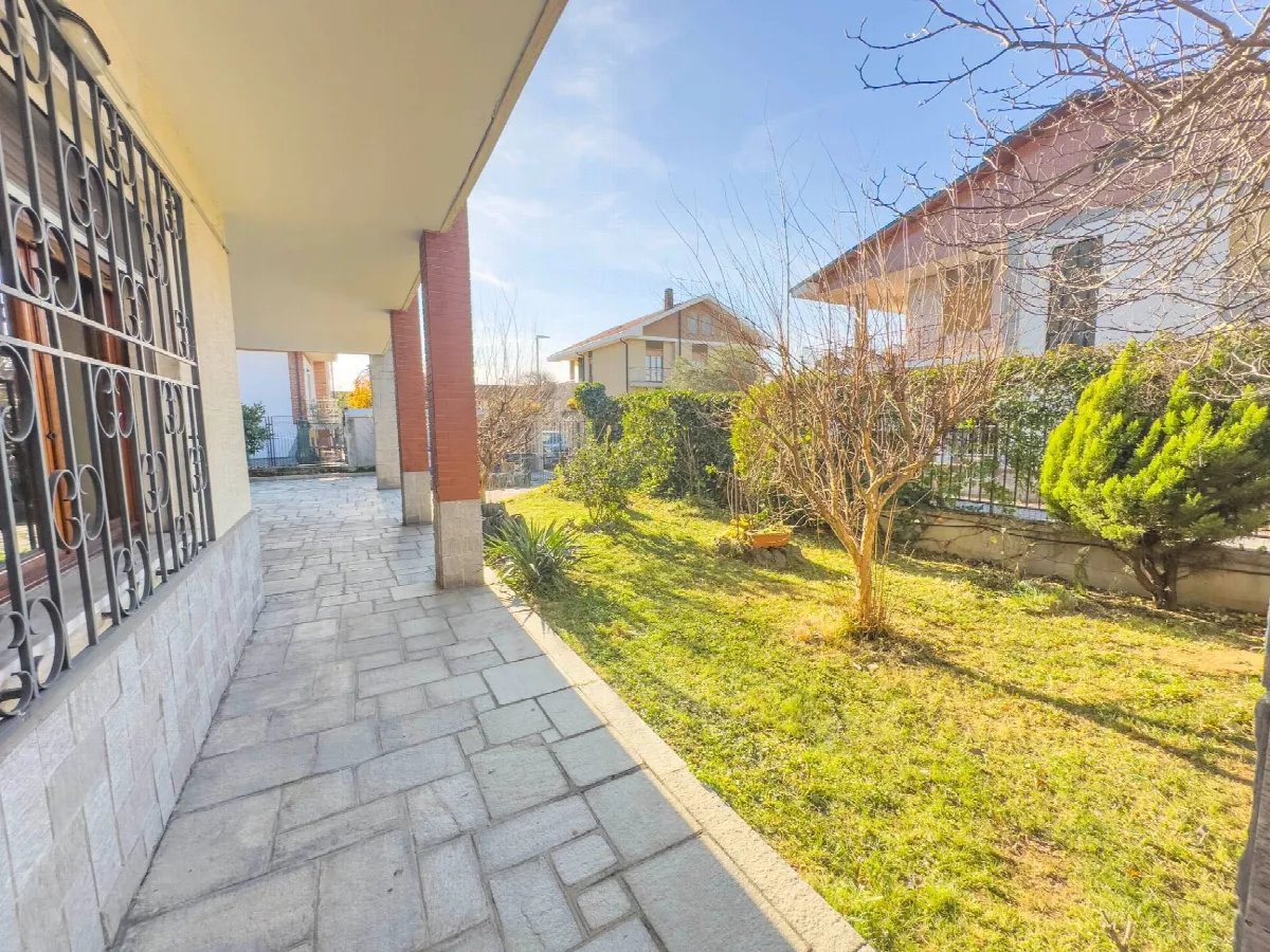 Villa in vendita a Orbassano - foto 2