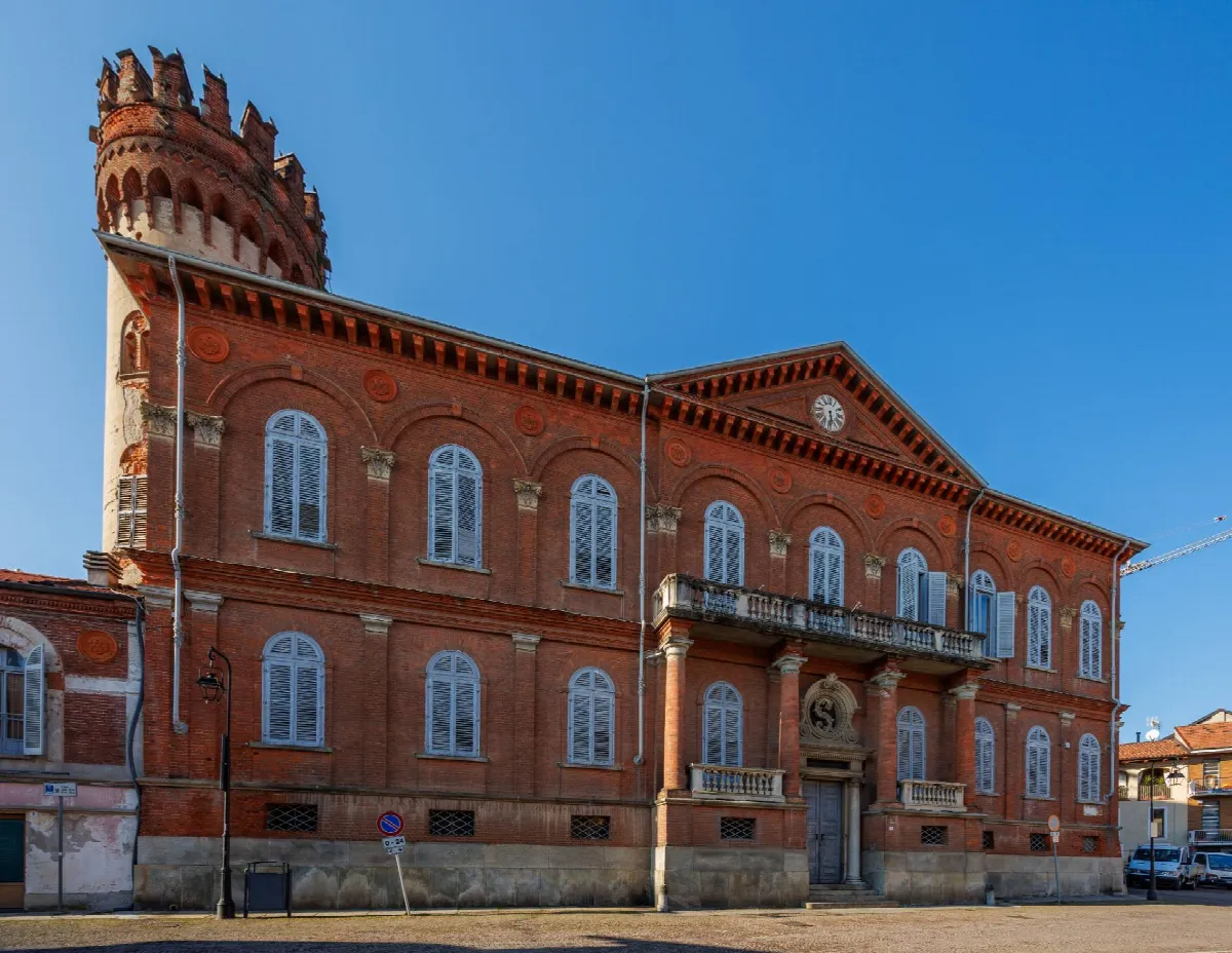 Palazzo/Stabile in vendita a Favria - foto 2