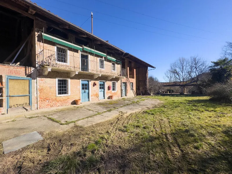 Rustico/Casale in vendita a Castagneto Po - foto 1