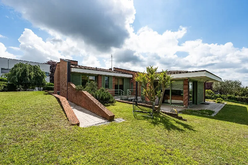 Villa in vendita a Trofarello - foto 1