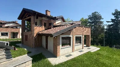 Villa a Villanova Mondovì