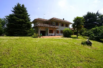 Villa a Castiglione Torinese