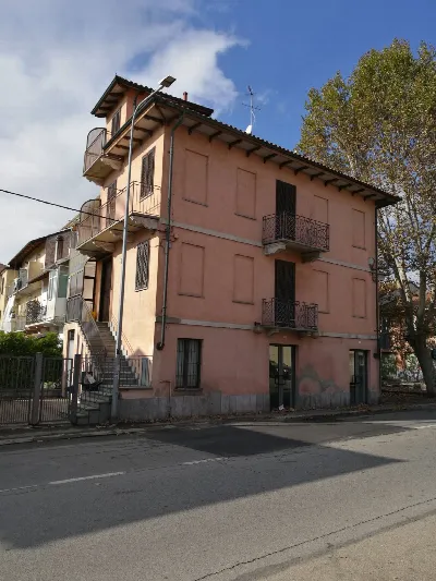 Casa Indipendente in vendita a Asti, Corso... - foto 1