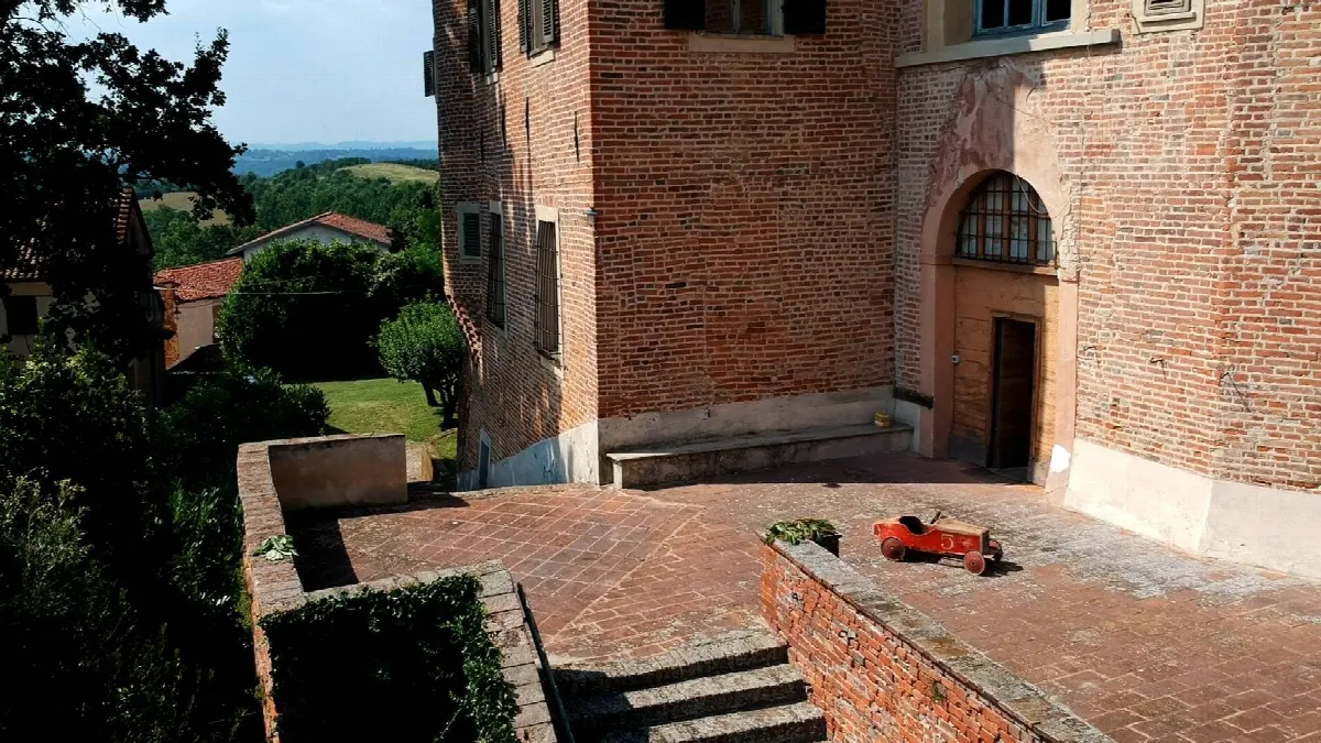 Palazzo/Stabile in vendita a Roatto - foto 5