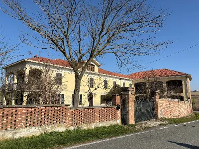 Rustico/Casale in vendita a Scurzolengo - foto 2