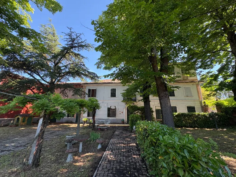Villa in vendita a San Salvatore Monferrato - foto 1